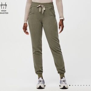 FIGS High Waisted Tatu Slim Cargo Joggers